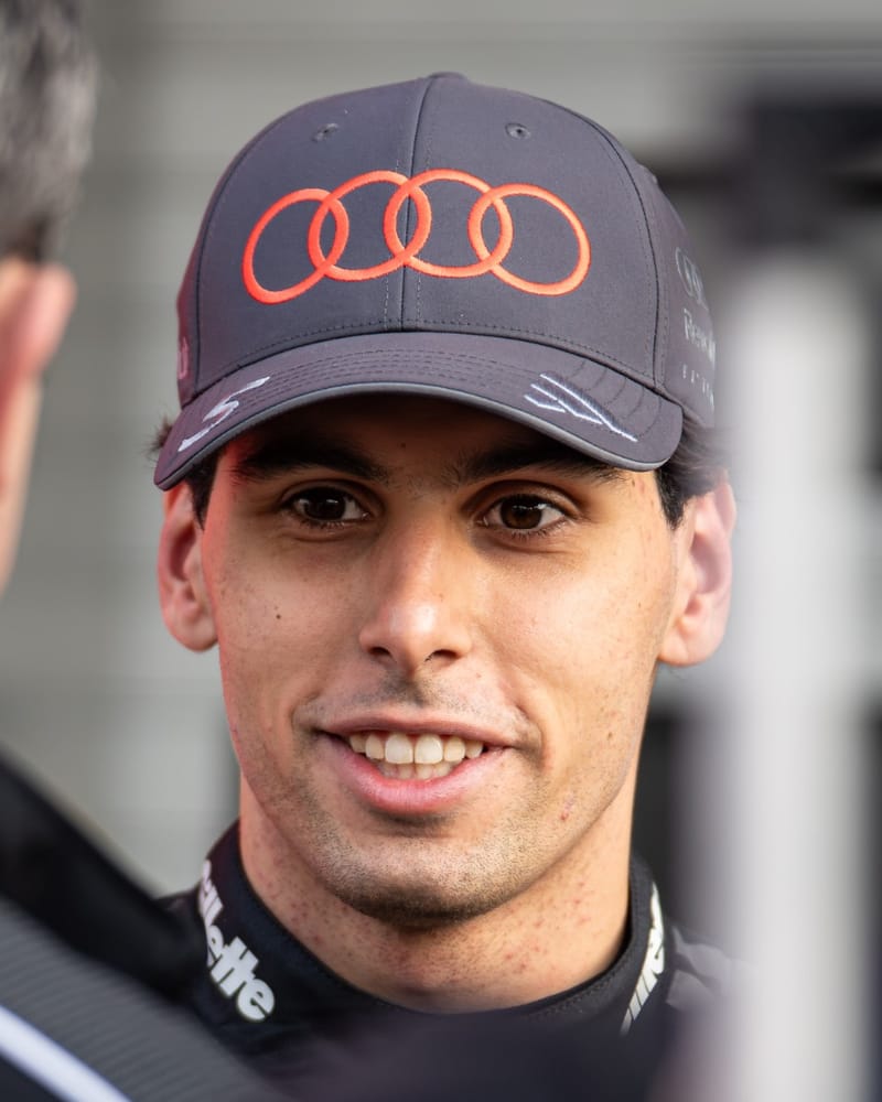 Gabriel Bortoleto talks to the media