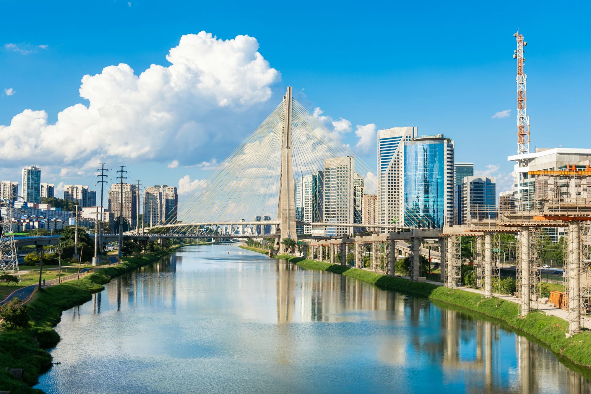 The Ponte Estaiada bridge over the Pinheiros river in São Paulo